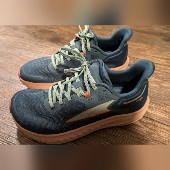 Women's Altra Torin 7 Low Mileage Running Shoe - Picture 3 of 8